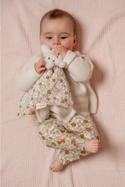 Nijntje X Little Dutch - Vintage Little Flower - Knuffeldoekje -Prenatal 801x1200